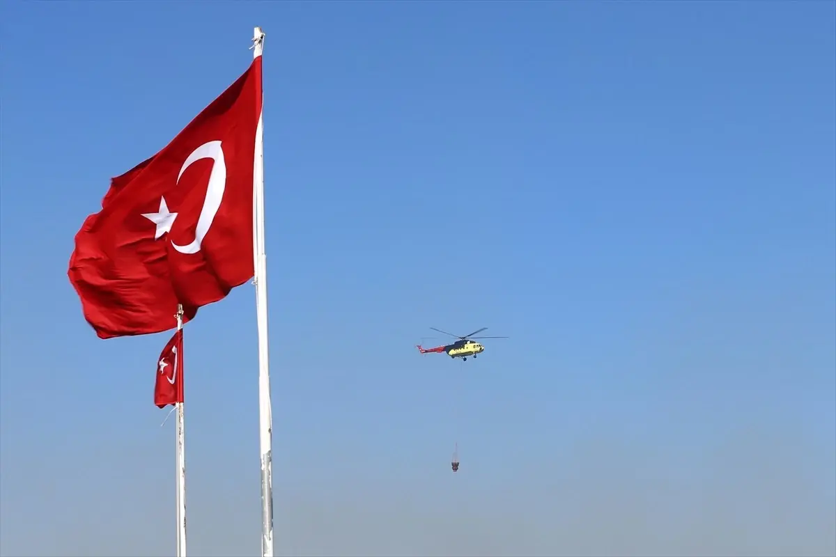 alanyada orman yanginina havadan ve karadan mudahale 6BY4Cd6a