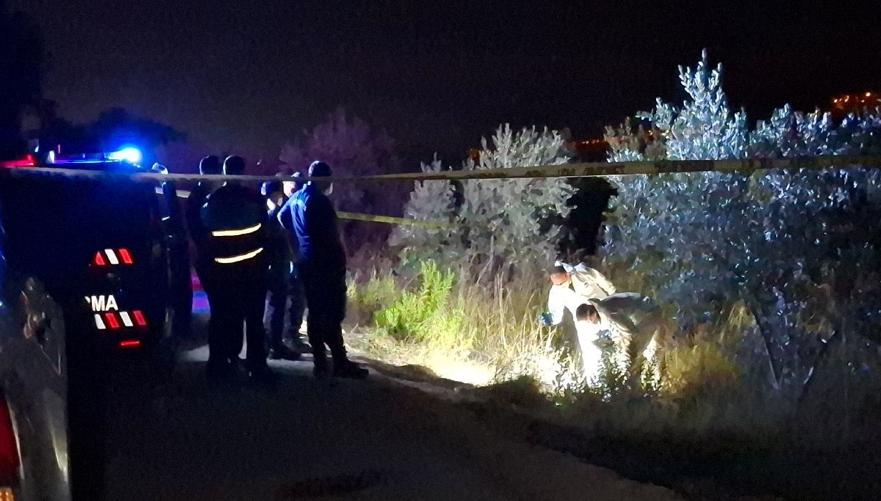 gunlerdir kayipti cansiz bedeni yol kenarinda bulundu ywka3Nx8