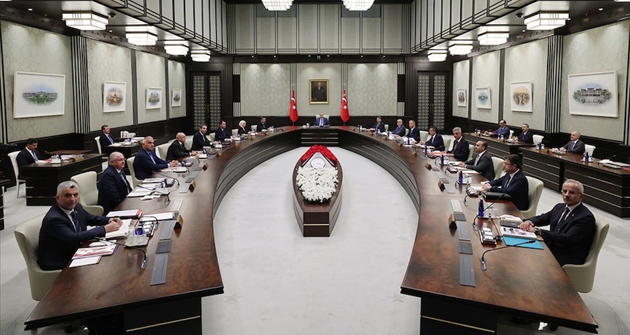 kabine bugun toplaniyor masada 4 kritik baslik var j3KY5JQV