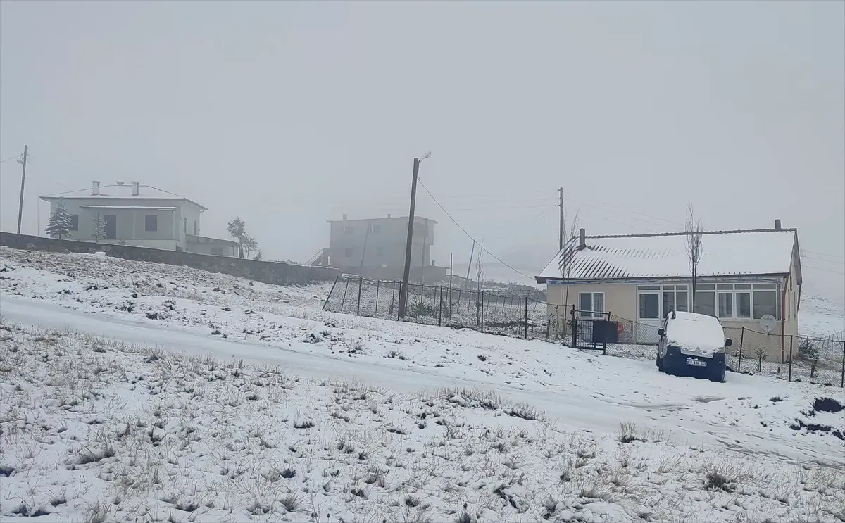 yuksek kesimlerde kar yagisi UlXteB1J