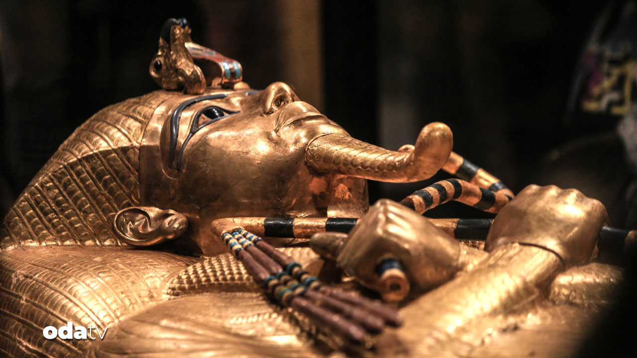 altindan tabut sergilendi vWkNK7EN.jpg