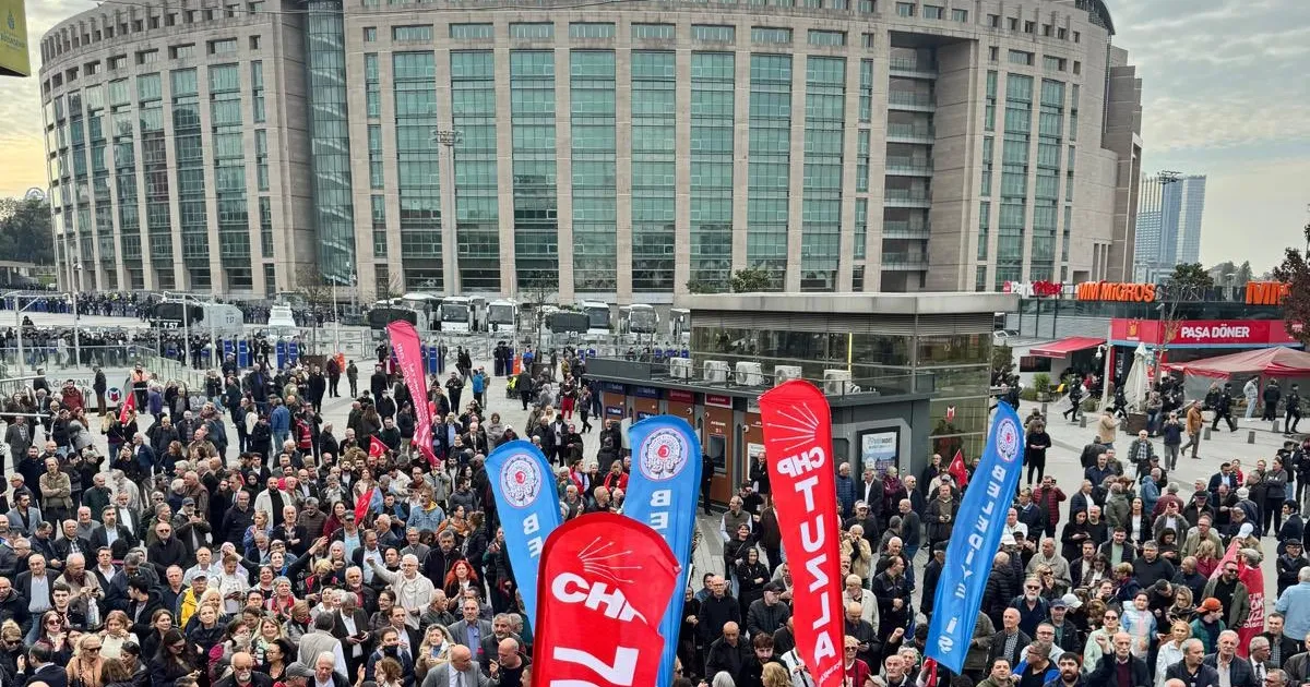 imamoglunun babasi ve ogluna yurtdisina cikis yasagi yymgKzqM.webp