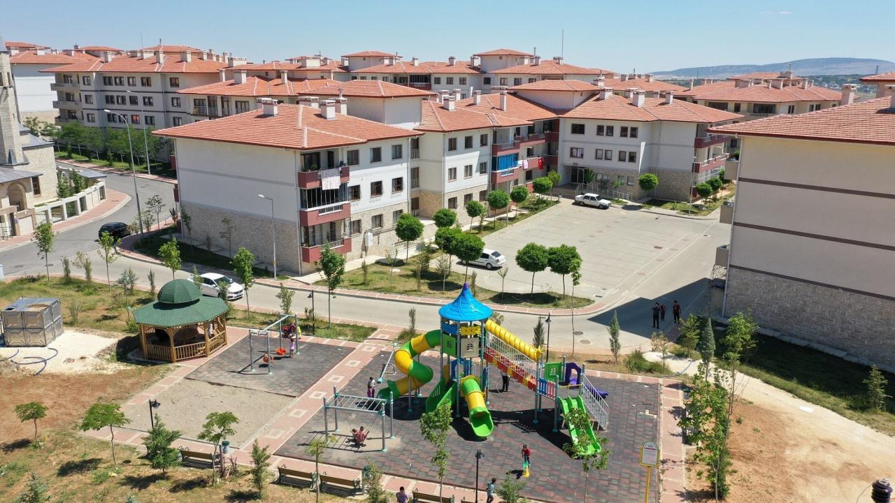 Aile yılı bitmeden Büyükşehir’den sürpriz adım: Kurasız ev verilecek! Tek şart var