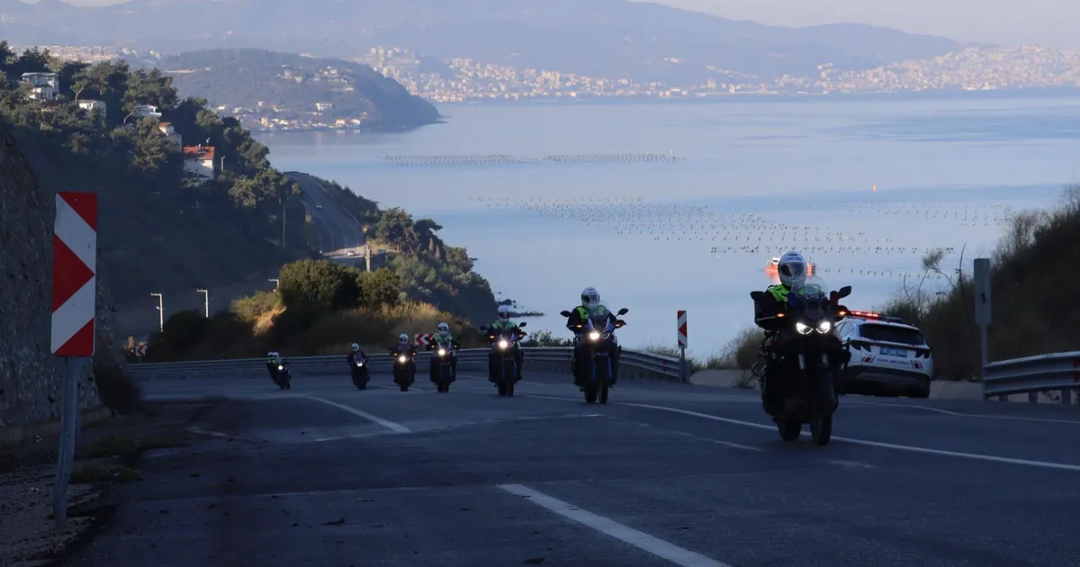 Bursa Jandarma’dan motosiklet sürücülerine ileri sürüş kursu